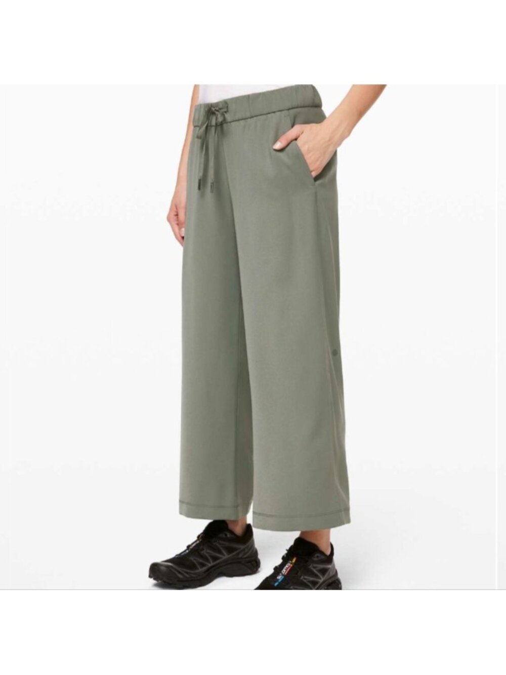 Lululemon On the Fly Wide-Leg 7/8 Pant *Woven Grey Sage